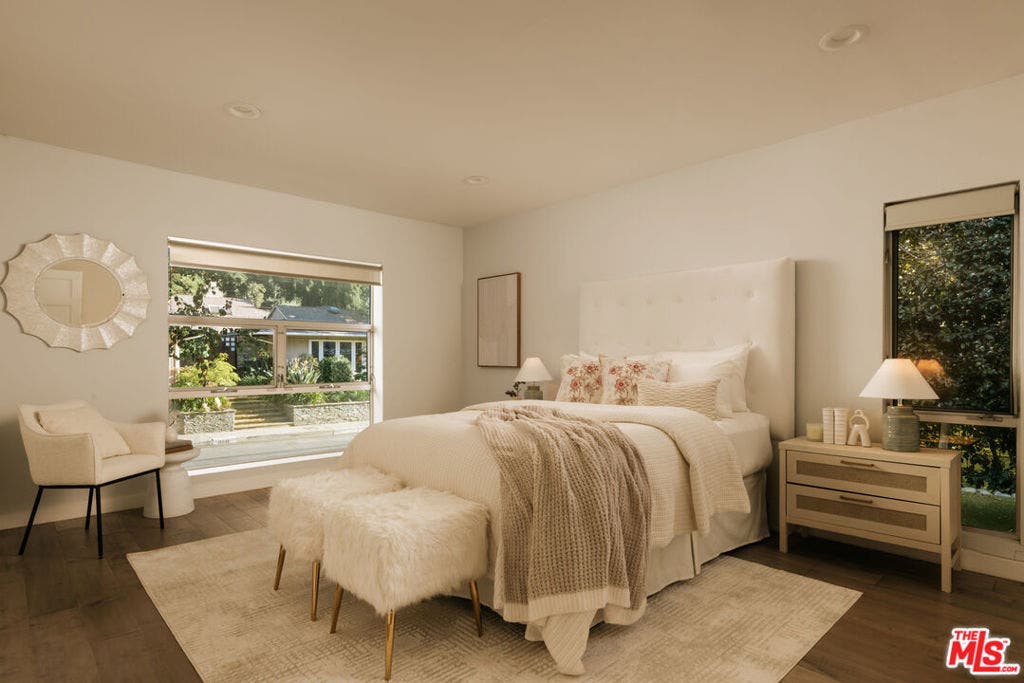 15539 Hamner Drive, Los Angeles, CA 90077