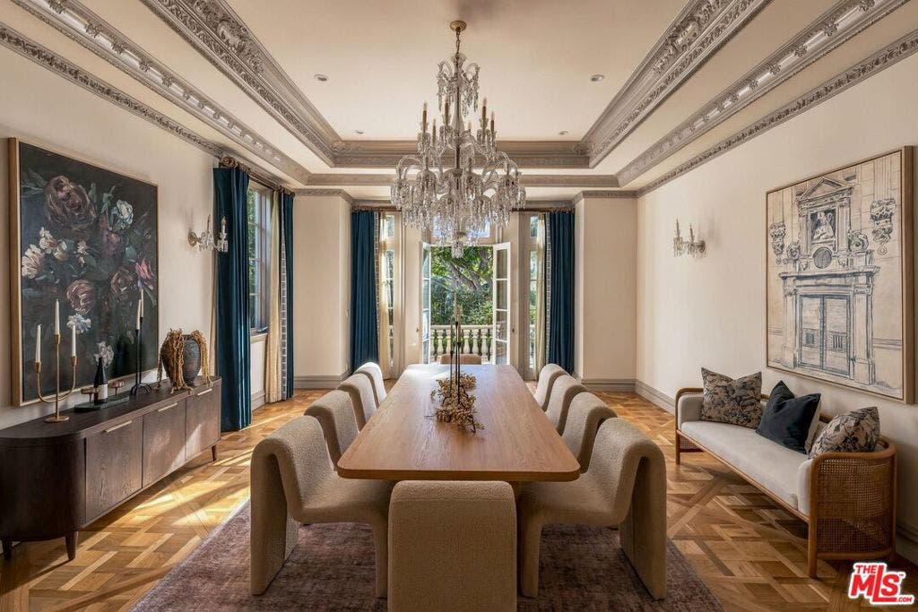 628 N Rodeo Drive, Beverly Hills, CA 90210 628 N Rodeo Drive, Beverly Hills, CA 90210