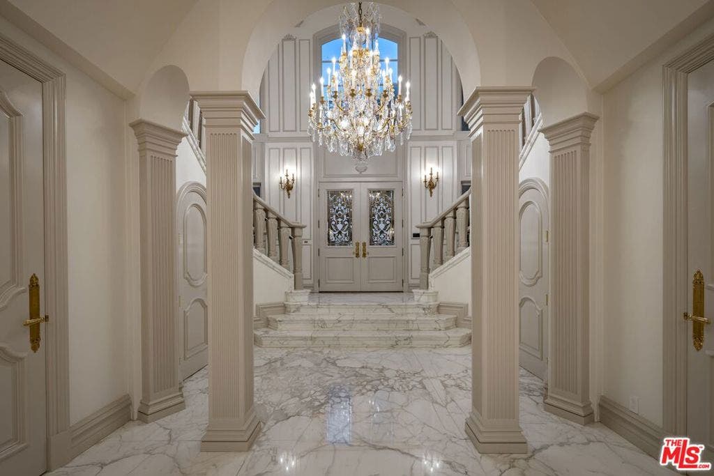 628 N Rodeo Drive, Beverly Hills, CA 90210 628 N Rodeo Drive, Beverly Hills, CA 90210