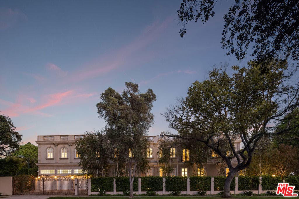 628 N Rodeo Drive, Beverly Hills, CA 90210 628 N Rodeo Drive, Beverly Hills, CA 90210