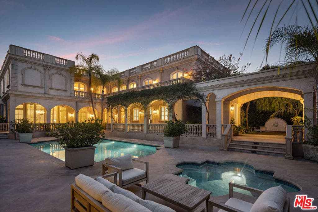 628 N Rodeo Drive, Beverly Hills, CA 90210 628 N Rodeo Drive, Beverly Hills, CA 90210