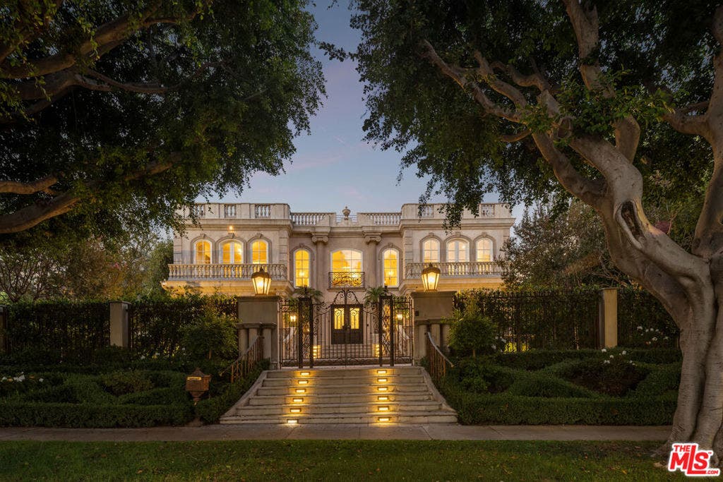 628 N Rodeo Drive, Beverly Hills, CA 90210 628 N Rodeo Drive, Beverly Hills, CA 90210