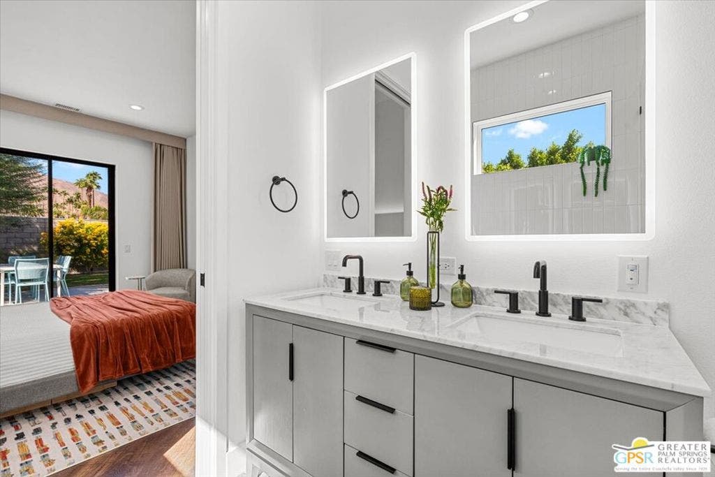 125 W San Marco Way, Palm Springs, CA 92262 125 W San Marco Way, Palm Springs, CA 92262
