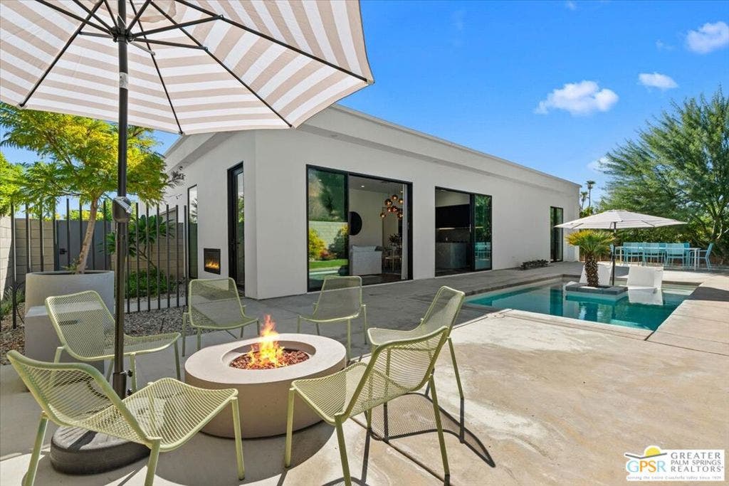 125 W San Marco Way, Palm Springs, CA 92262 125 W San Marco Way, Palm Springs, CA 92262