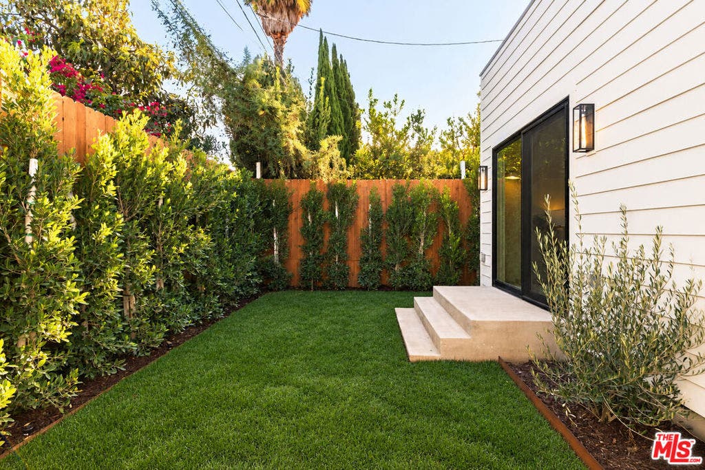 1204 Marine Street, Santa Monica, CA 90405 1204 Marine Street, Santa Monica, CA 90405