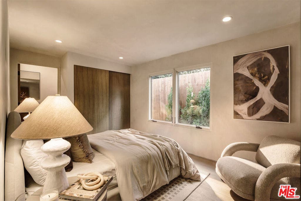1204 Marine Street, Santa Monica, CA 90405 1204 Marine Street, Santa Monica, CA 90405