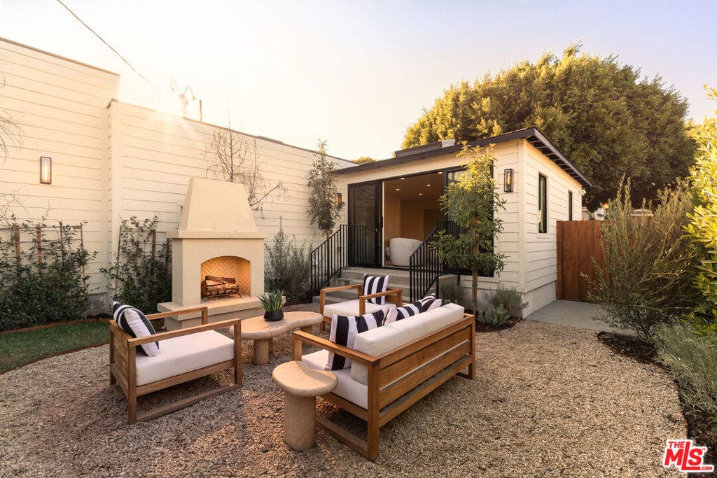 1204 Marine Street, Santa Monica, CA 90405 1204 Marine Street, Santa Monica, CA 90405
