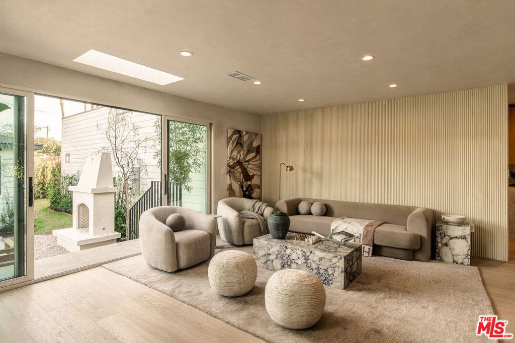 1204 Marine Street, Santa Monica, CA 90405 1204 Marine Street, Santa Monica, CA 90405