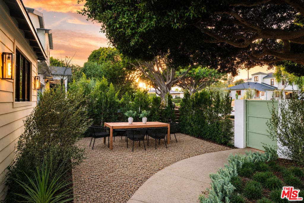 1204 Marine Street, Santa Monica, CA 90405 1204 Marine Street, Santa Monica, CA 90405