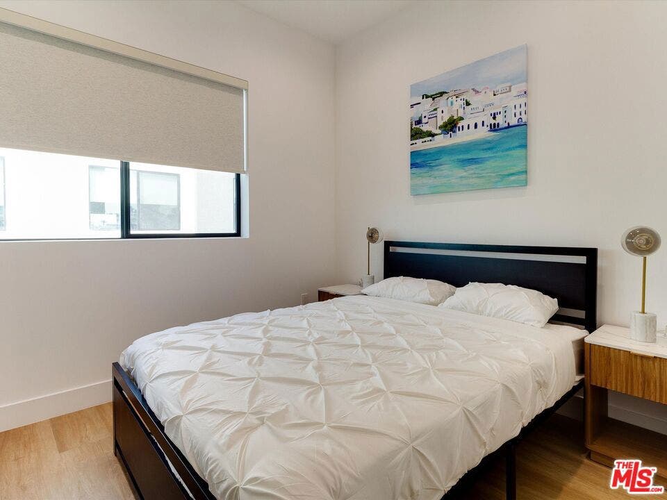 2815 S Redondo Boulevard, Los Angeles, CA 90016 2815 S Redondo Boulevard, Los Angeles, CA 90016