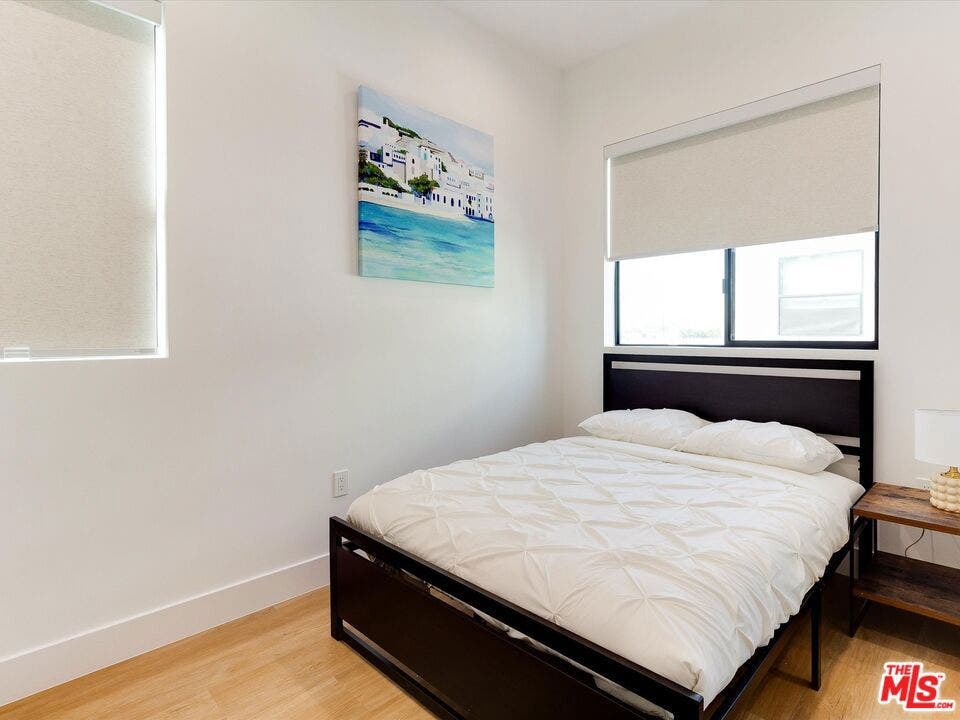2815 S Redondo Boulevard, Los Angeles, CA 90016 2815 S Redondo Boulevard, Los Angeles, CA 90016
