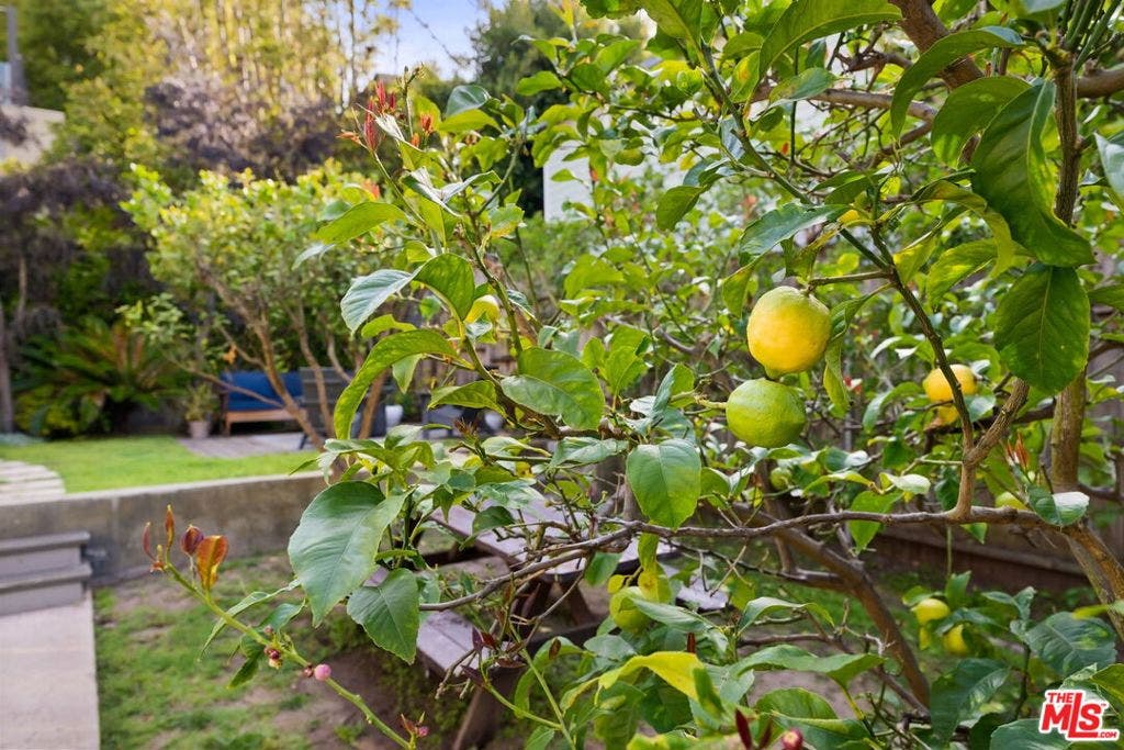 2609 3rd Street, Santa Monica, CA 90405 2609 3rd Street, Santa Monica, CA 90405