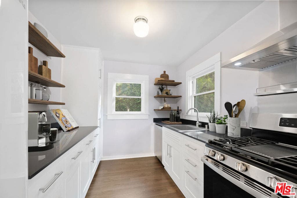 2609 3rd Street, Santa Monica, CA 90405 2609 3rd Street, Santa Monica, CA 90405