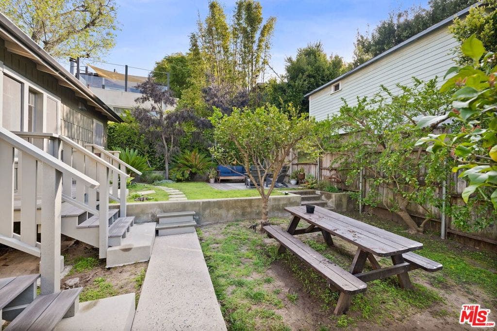 2609 3rd Street, Santa Monica, CA 90405 2609 3rd Street, Santa Monica, CA 90405