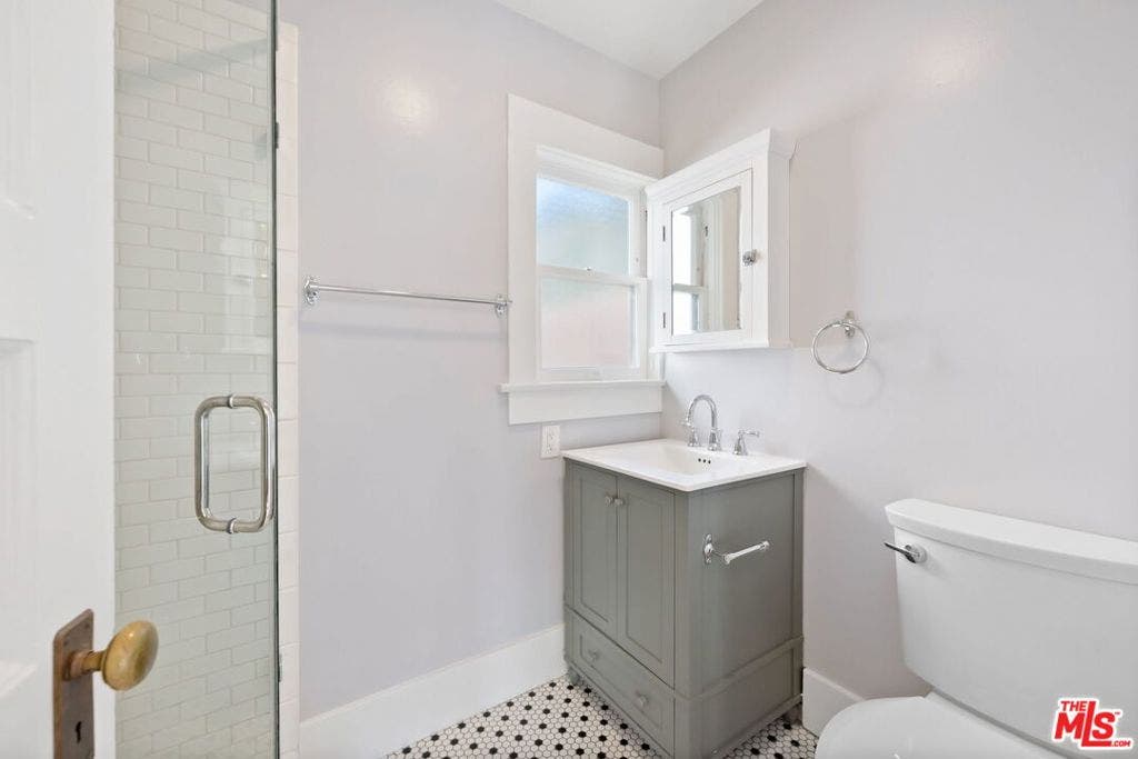 2609 3rd Street, Santa Monica, CA 90405 2609 3rd Street, Santa Monica, CA 90405