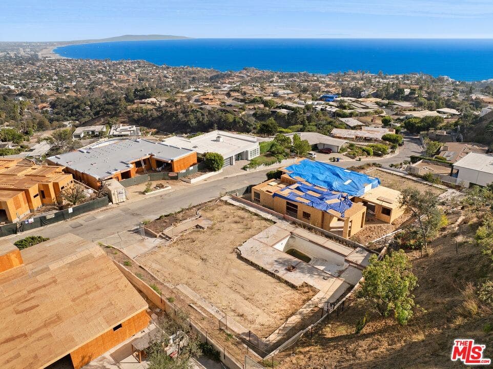 1183 Lachman Lane, Pacific Palisades, CA 90272 1183 Lachman Lane, Pacific Palisades, CA 90272