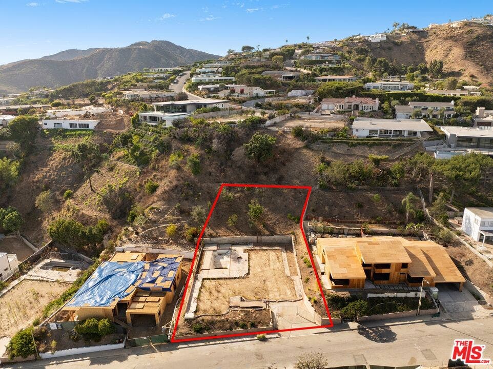 1183 Lachman Lane, Pacific Palisades, CA 90272 1183 Lachman Lane, Pacific Palisades, CA 90272