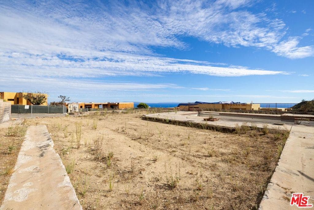 1183 Lachman Lane, Pacific Palisades, CA 90272 1183 Lachman Lane, Pacific Palisades, CA 90272