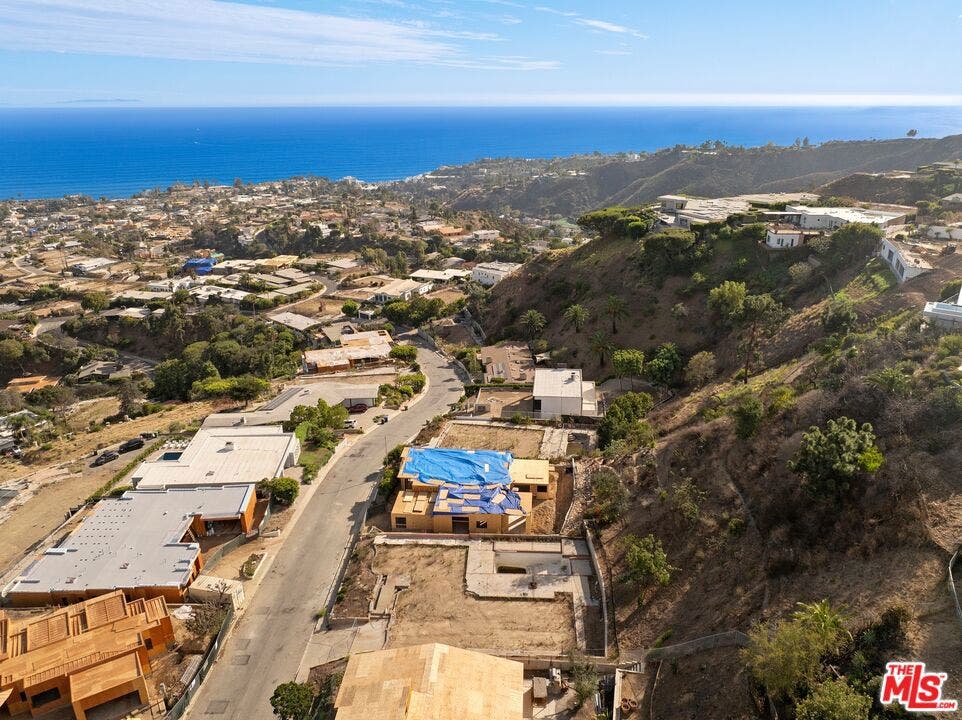 1183 Lachman Lane, Pacific Palisades, CA 90272 1183 Lachman Lane, Pacific Palisades, CA 90272