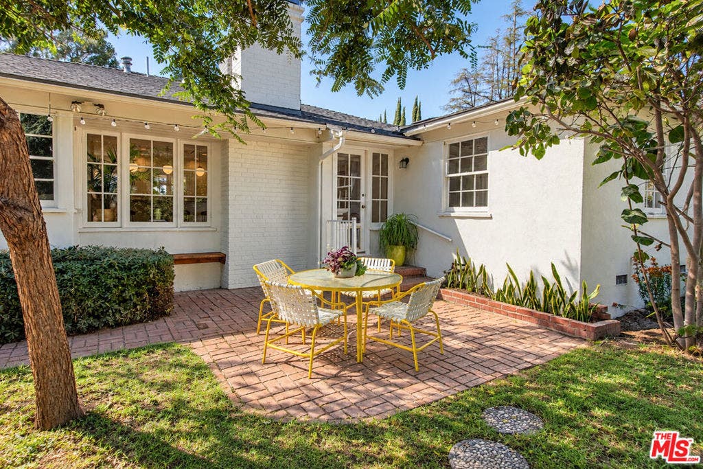5426 Radford Avenue, Valley Village, CA 91607 5426 Radford Avenue, Valley Village, CA 91607