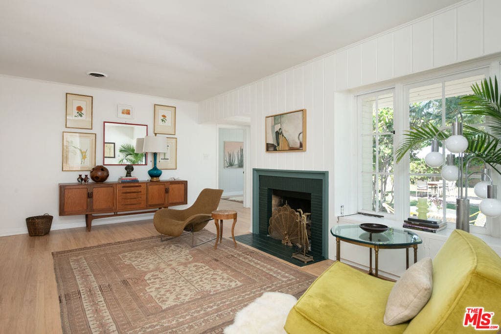 5426 Radford Avenue, Valley Village, CA 91607 5426 Radford Avenue, Valley Village, CA 91607