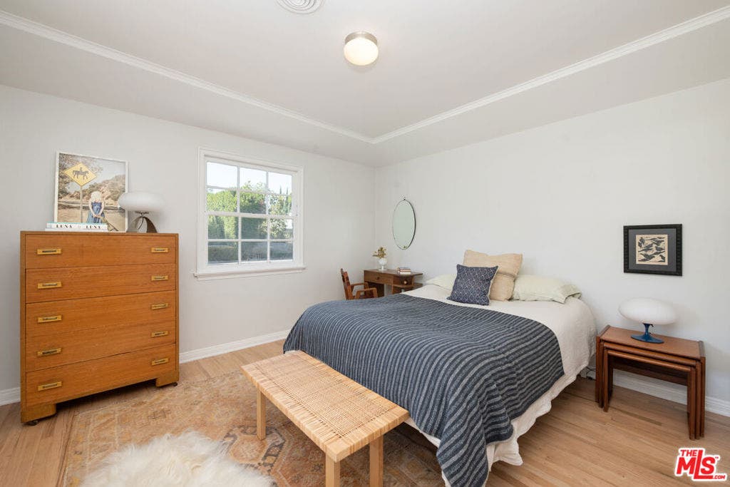 5426 Radford Avenue, Valley Village, CA 91607 5426 Radford Avenue, Valley Village, CA 91607
