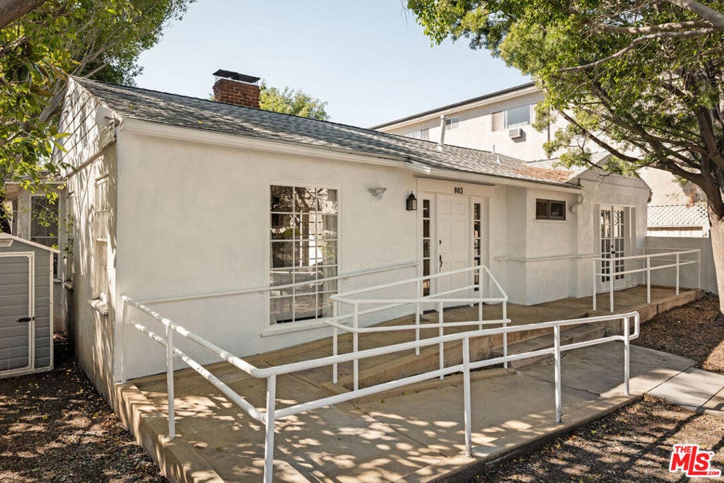 803 N Alfred Street, West Hollywood, CA 90069