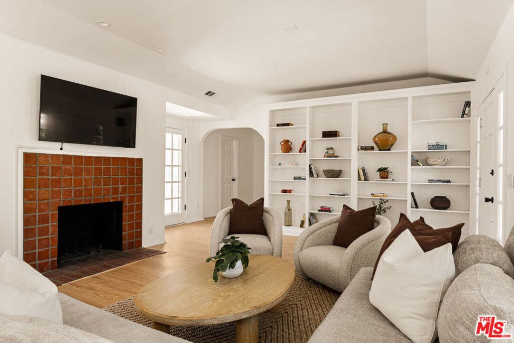 803 N Alfred Street, West Hollywood, CA 90069