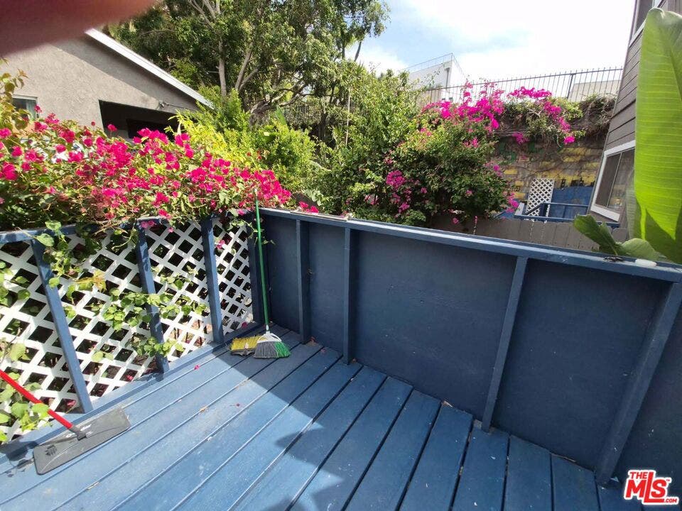 1118 Sanborn Avenue, Los Angeles, CA 90029 1118 Sanborn Avenue, Los Angeles, CA 90029