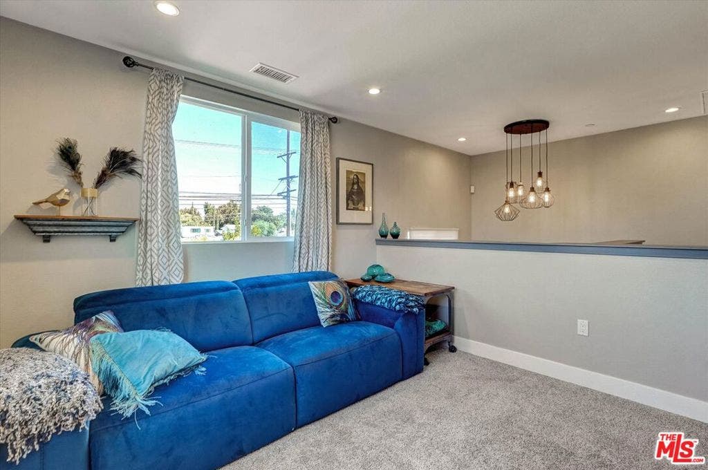 6754 Rhea Court, Reseda, CA 91335