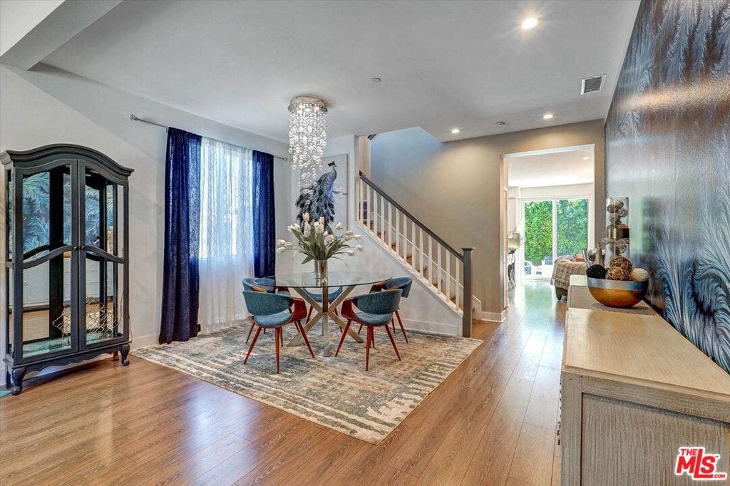6754 Rhea Court, Reseda, CA 91335