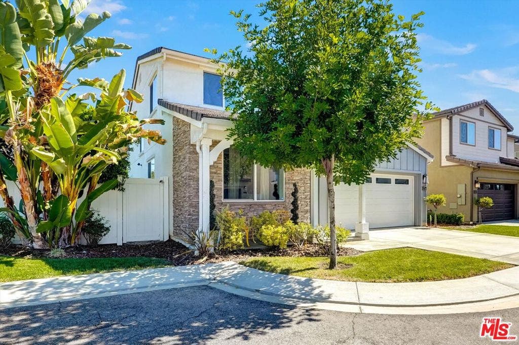 6754 Rhea Court, Reseda, CA 91335