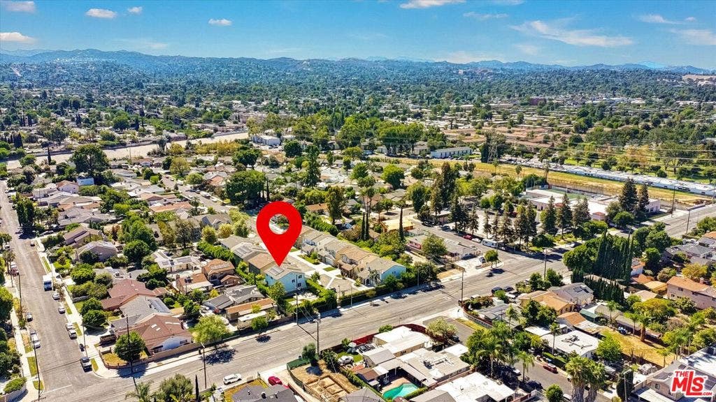 6754 Rhea Court, Reseda, CA 91335