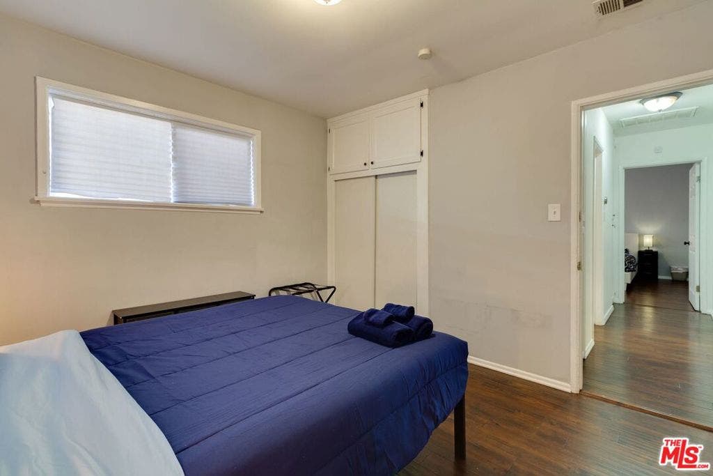 6659 AMIGO Avenue, Reseda, CA 91335