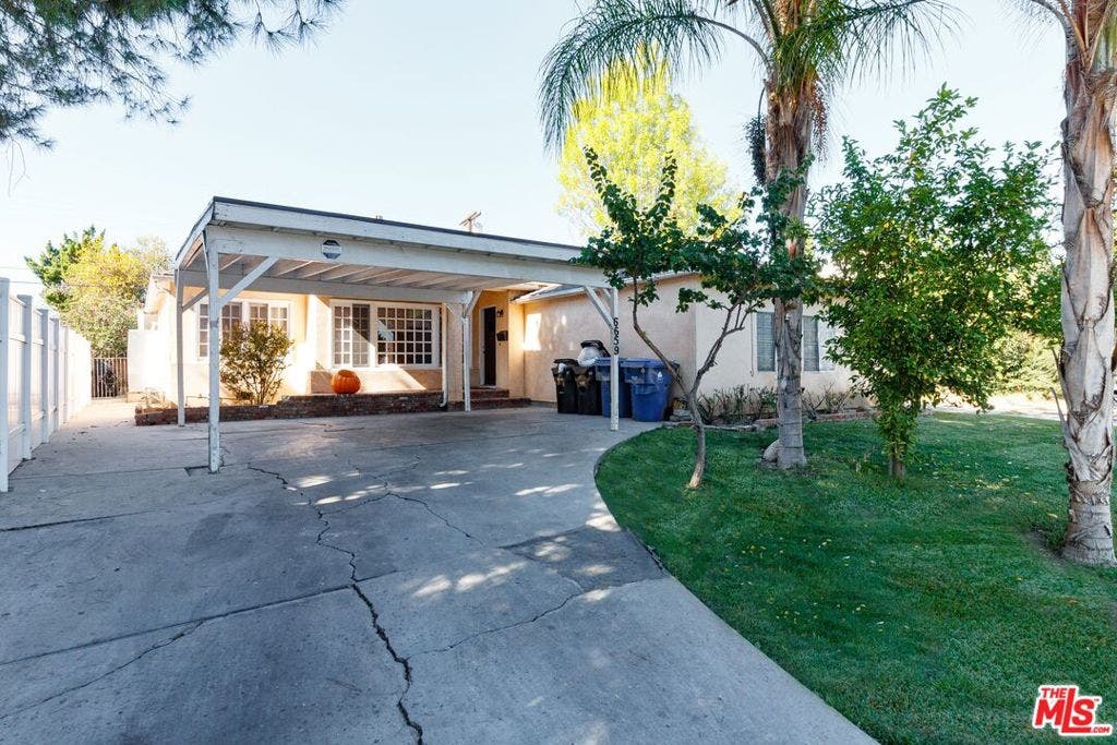6659 AMIGO Avenue, Reseda, CA 91335