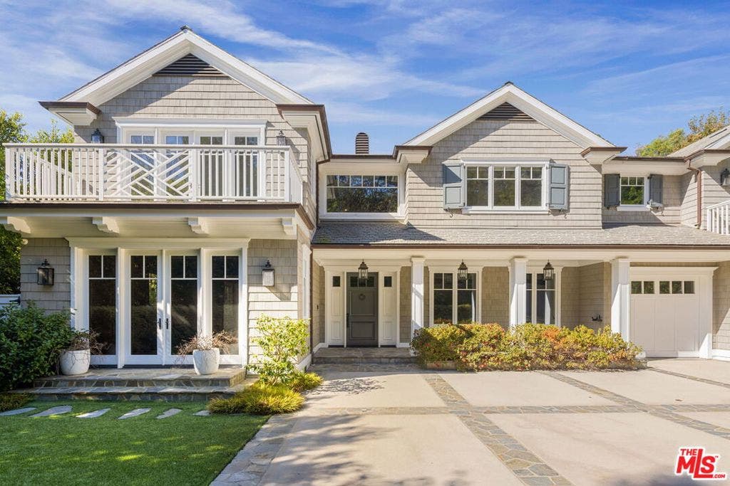 117 S Burlingame Avenue, Los Angeles, CA 90049 117 S Burlingame Avenue, Los Angeles, CA 90049