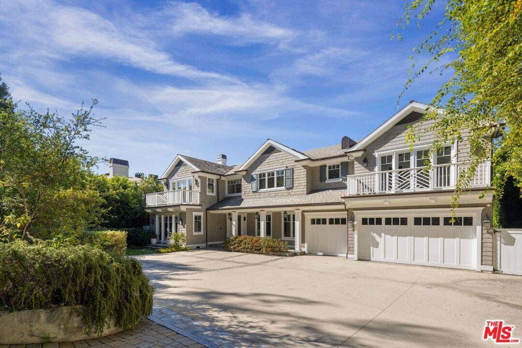 117 S Burlingame Avenue, Los Angeles, CA 90049 117 S Burlingame Avenue, Los Angeles, CA 90049