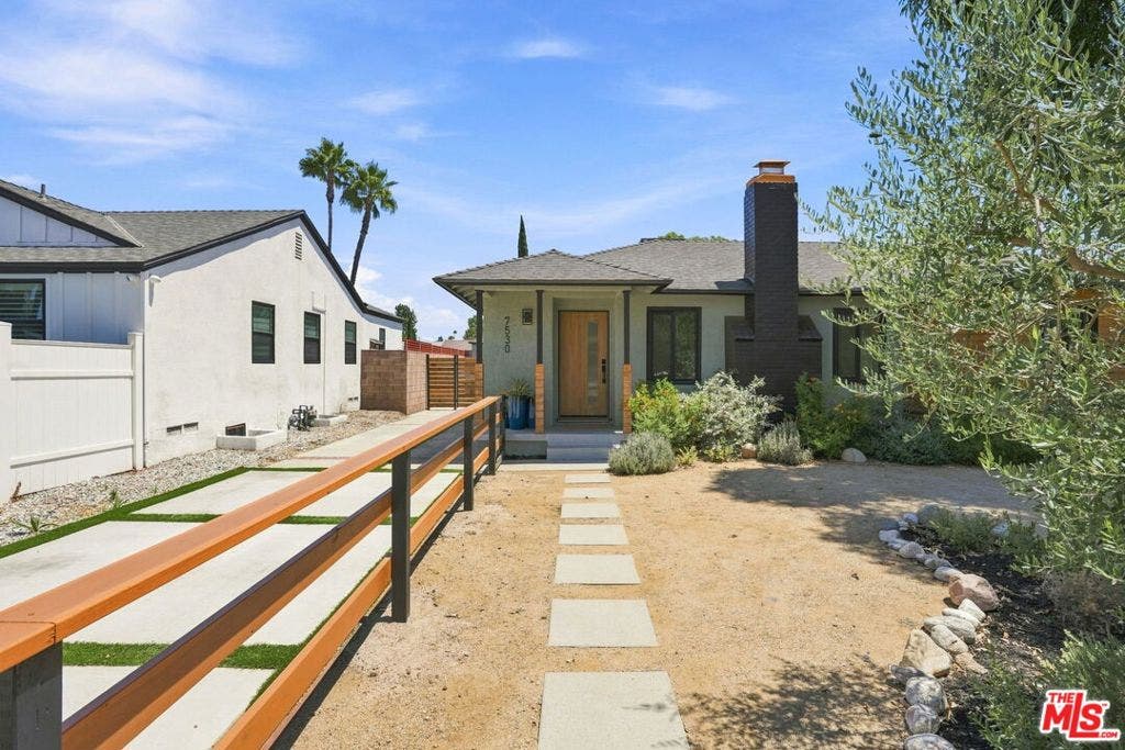 7530 Gaviota Avenue, Van Nuys, CA 91406 7530 Gaviota Avenue, Van Nuys, CA 91406