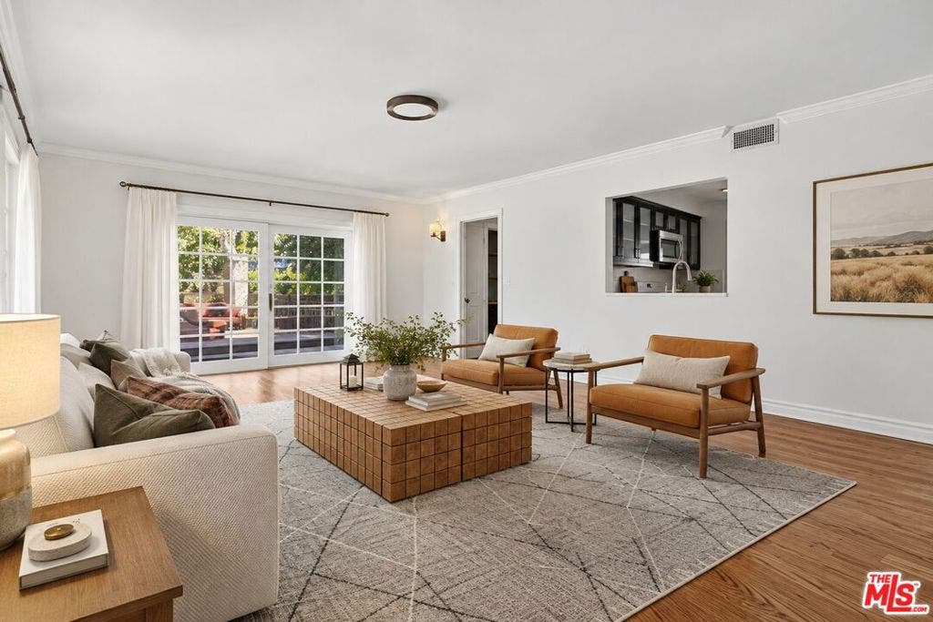 6609 Whitley Terrace, Los Angeles, CA 90068 6609 Whitley Terrace, Los Angeles, CA 90068