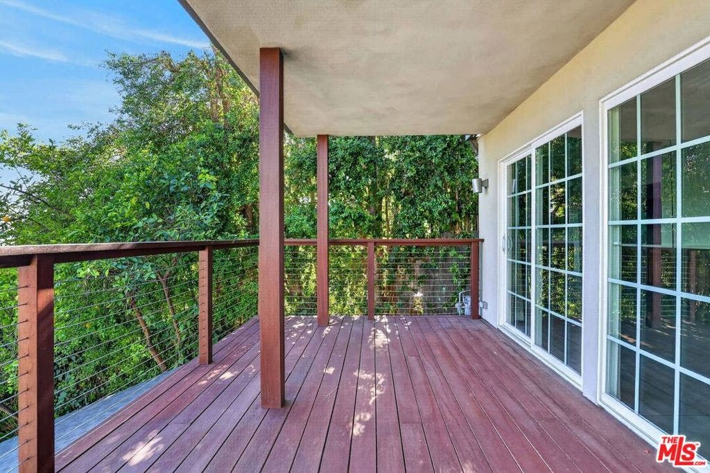 6609 Whitley Terrace, Los Angeles, CA 90068 6609 Whitley Terrace, Los Angeles, CA 90068