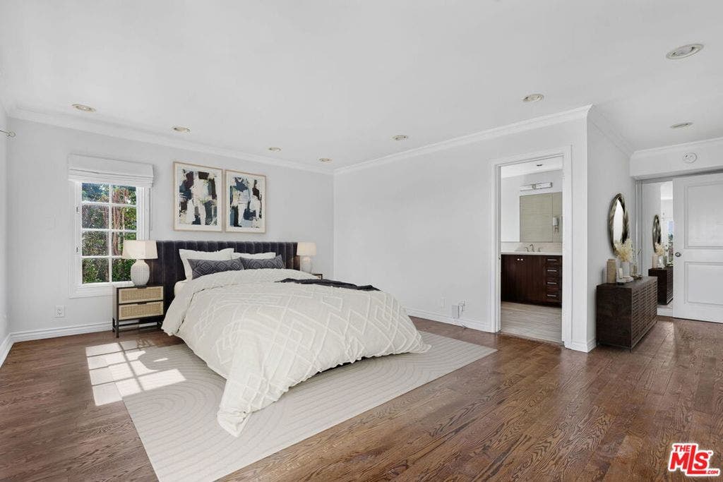 6609 Whitley Terrace, Los Angeles, CA 90068 6609 Whitley Terrace, Los Angeles, CA 90068