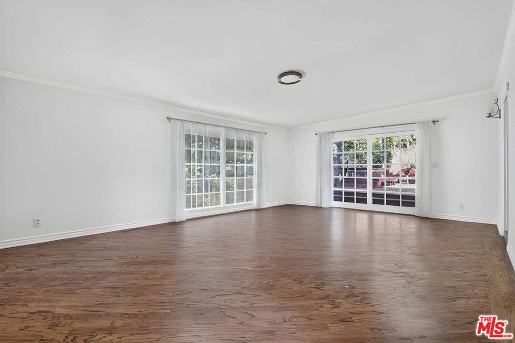 6609 Whitley Terrace, Los Angeles, CA 90068 6609 Whitley Terrace, Los Angeles, CA 90068