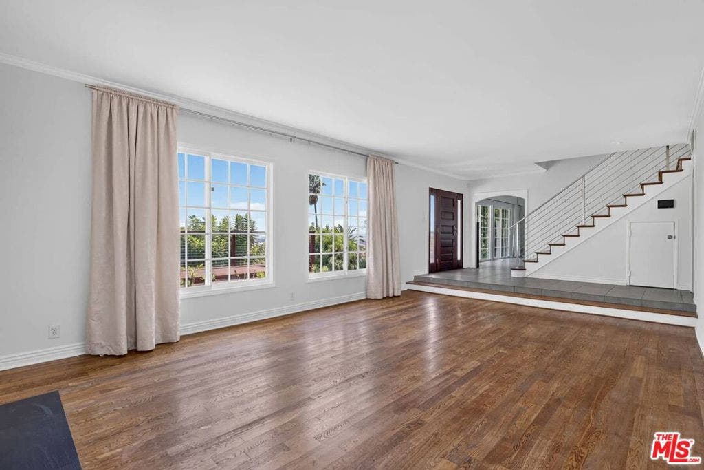 6609 Whitley Terrace, Los Angeles, CA 90068 6609 Whitley Terrace, Los Angeles, CA 90068