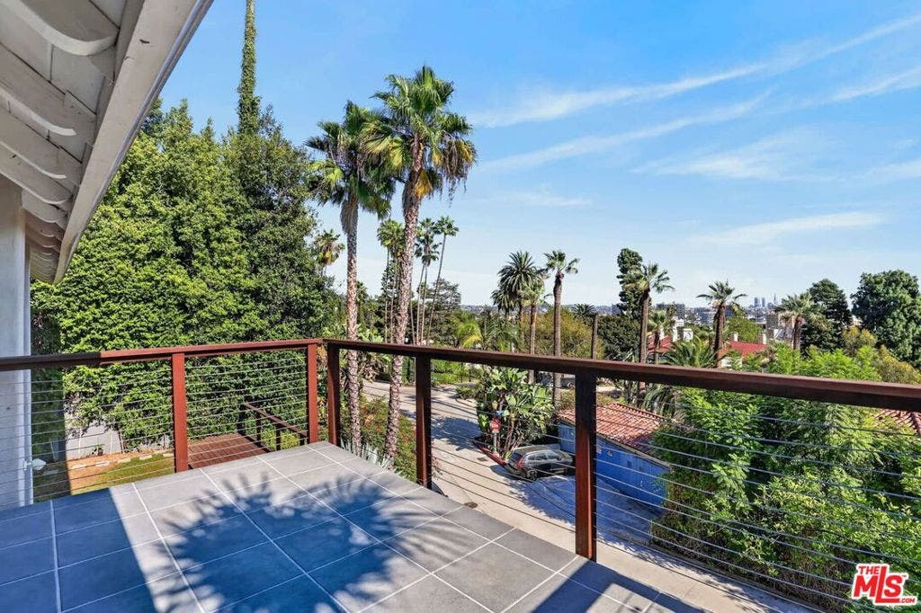 6609 Whitley Terrace, Los Angeles, CA 90068 6609 Whitley Terrace, Los Angeles, CA 90068