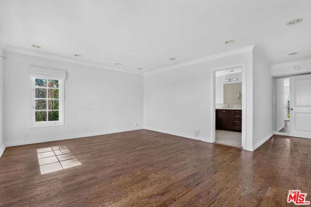 6609 Whitley Terrace, Los Angeles, CA 90068 6609 Whitley Terrace, Los Angeles, CA 90068