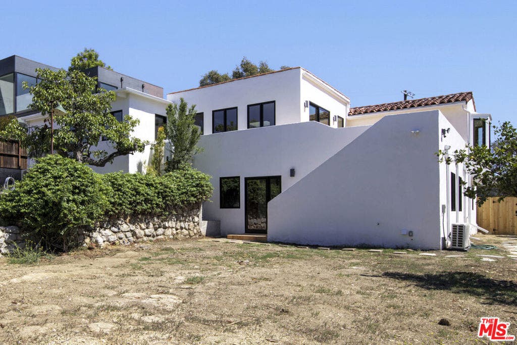 1619 N Benton Way, Los Angeles, CA 90026
