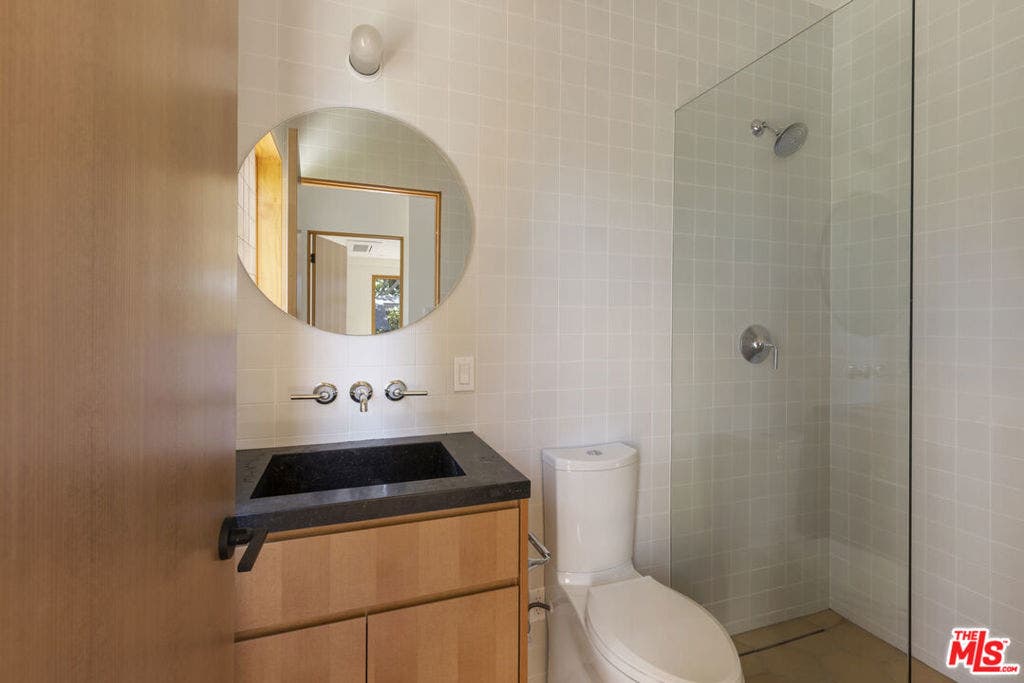 1619 N Benton Way, Los Angeles, CA 90026