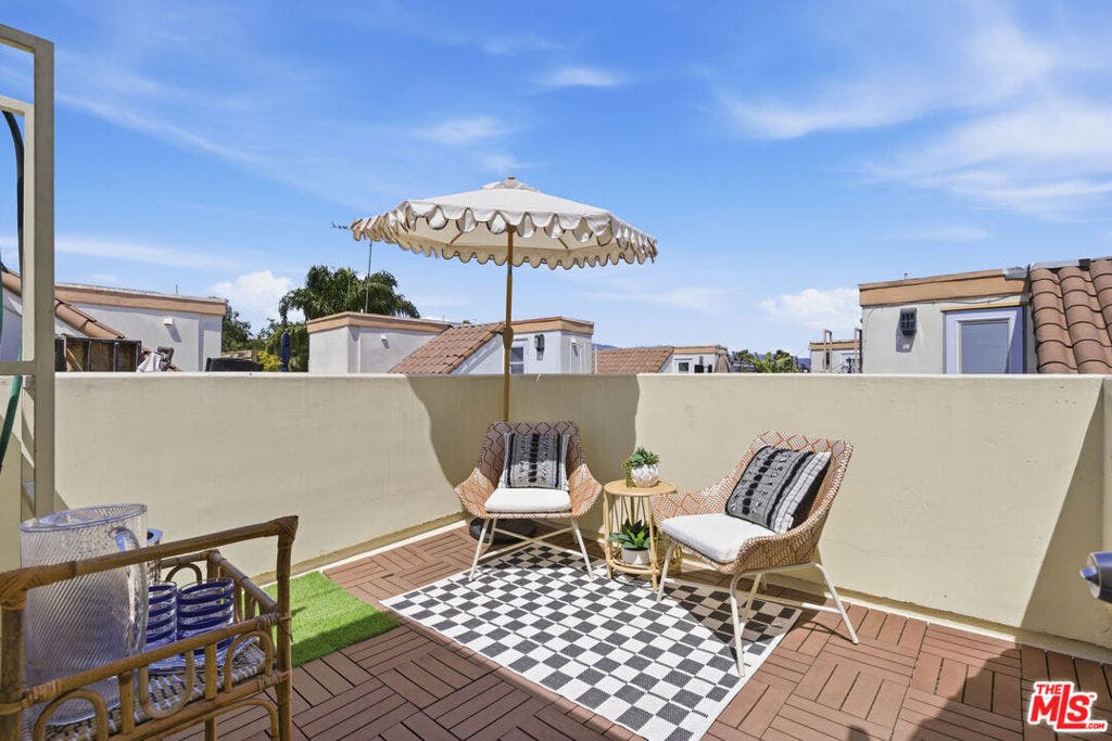 11110 Camarillo Street, #122, North Hollywood, CA 91602