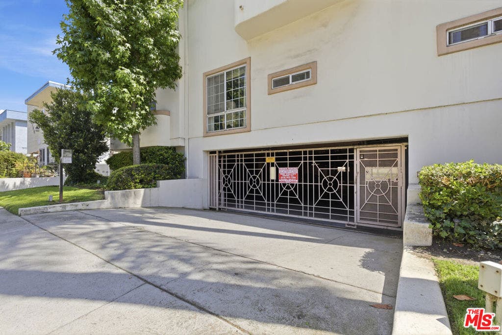 11110 Camarillo Street, #122, North Hollywood, CA 91602