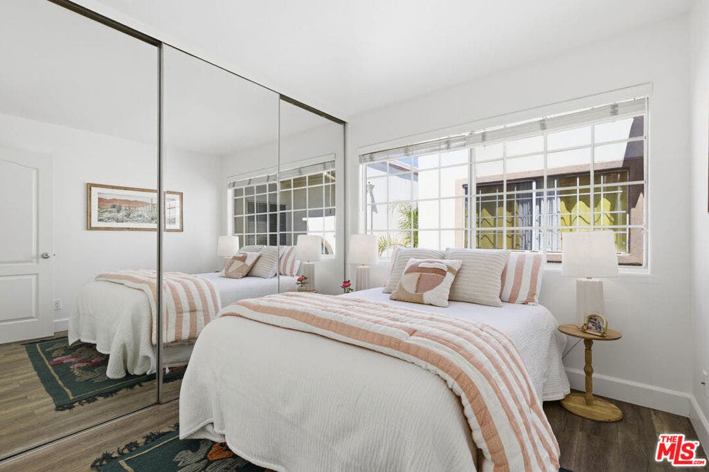 11110 Camarillo Street, #122, North Hollywood, CA 91602